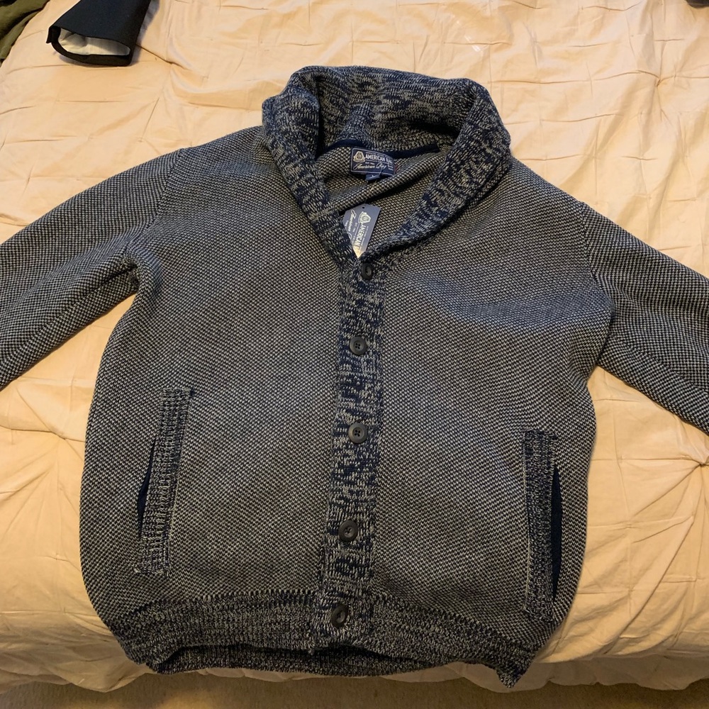 Men’s button down sweater